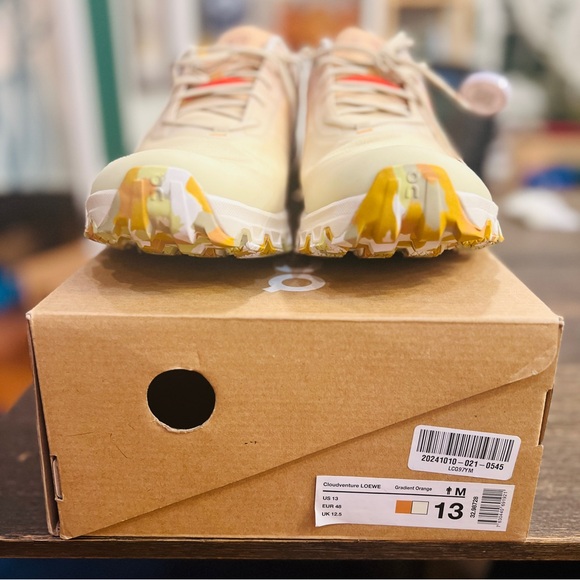 Loewe x On Running Cloudventure - Picture 6 of 7